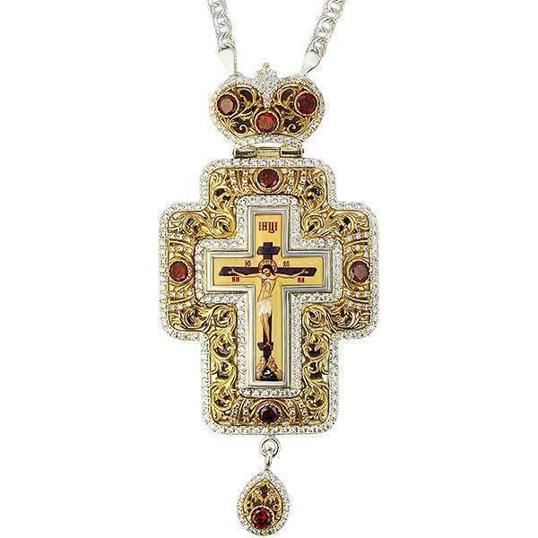 Mosazný stříbrný kříž s fragmentárním zlacením a řetězem