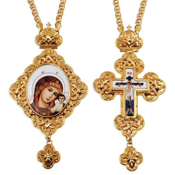 Bishop's set made of gold-plated brass with chains