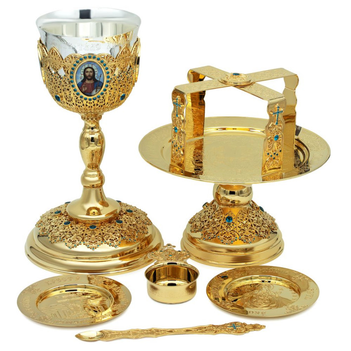 Eucharistic set combined in gilt